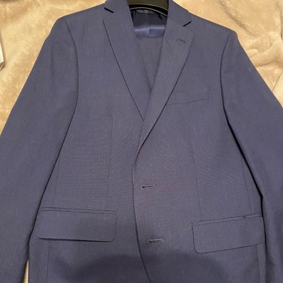 Boys Ralph Lauren Suit - Picture 2 of 4